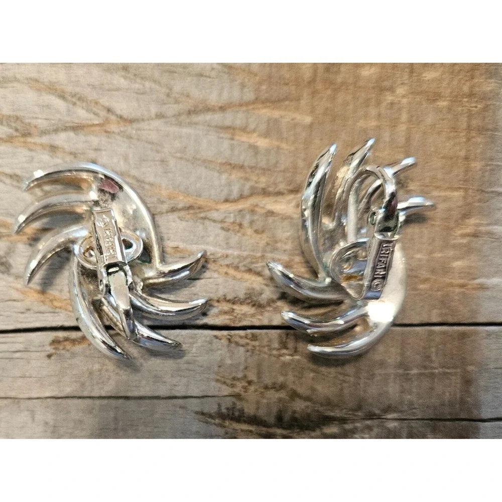 Silver Tone Clip On Earrings Abstract‎ Swirl Statement Jewelry